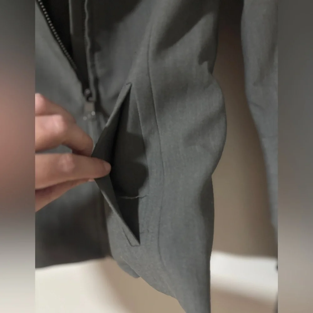 Banana Republic Gray Ruffle-Sleeve Zip Jacket Sz 2 - Picture 4 of 6